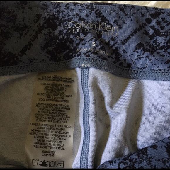 Calvin Klein | Women's performance quick-dry workout capris - Picture 4 of 7